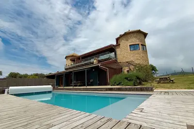 Image de Appartement avec vue imprenable sur les Pyrénées accès piscine privée