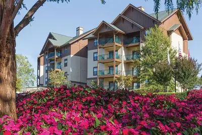 Image de 1 Bedroom Deluxe Condo w/ Full Kitchen in Great Smoky Mountains! !