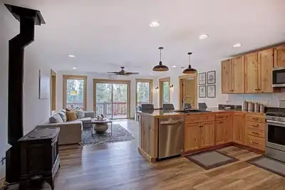 Image de Coldsmoke Cabin with Hot Tub - Colorado Rocky Mountains