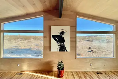 Image de Boutique Landers Home on 6 acres w/ Great Views & Hot Tub