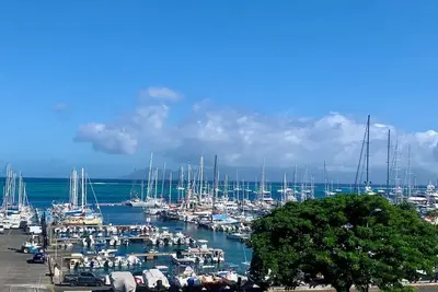 Comfortable apartment front of the multi activities Marina & Moorea View