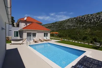 Image de Maison pour la famille avec la piscine Župa, Zagora (K-21244)