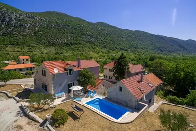 Image de Maison pour la famille avec la piscine Župa, Zagora (K-21245)