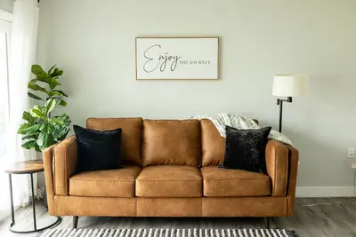 Image de Cute, Clean, & Cozy private guest house near Lax