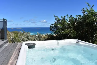 Image de A modern and artistic villa with 1 bedroom and stunning views