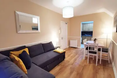 Very Central 1bed apartment newly renovated free wifi and tv