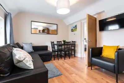 Image de Newly Refurbished 2 bed with garden Great location