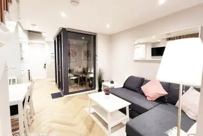 Lovely 2bed House with patio & fast reliable Wifi