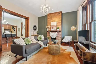 Image de Unwind and relax in this idyllic Short North hangout.