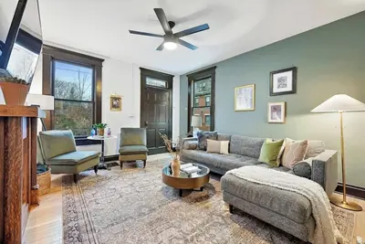 Image de Unwind and relax in this picturesque German Village hideaway. Perfect for small groups!