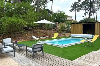 Image de Villa climatisée avec piscine chauffée, à 10 min des plages du Bassin et des commerces