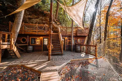 Image de Sky Dancer *A Pirate Ship Cliff-Suspended House! *