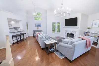 Image de New! Beautiful 5 bedroom Lake Keowee Cove Home!