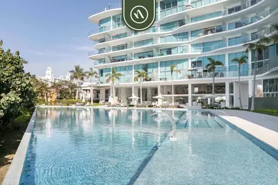 Image de New 2br Apt - Beach Access - Pool - Gym - Jacuzzi
