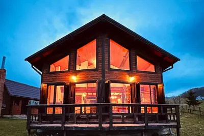 Image de Sirnea Chalet, Spectacular Cabin in Piatra Craiului National Park