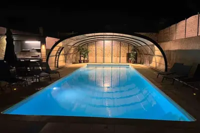 Image de Villa des halles -piscine chauffée 5X15m-14pers-Gr34