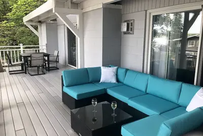 Beautiful, quaint studio close to Oval Beach