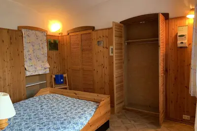 Image de Peaceful and cozy, not far from main cities, for cooling down or remote working