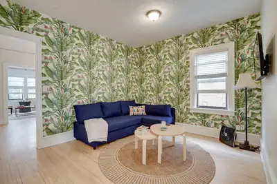 Image de Bright Minneapolis Apartment - 1 Mi to Downtown!