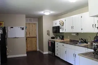 Image de Nature retreat - Dual suite layout each with Cal King. Pet friendly