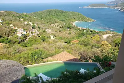Image de Beautiful villa overlooking the ocean