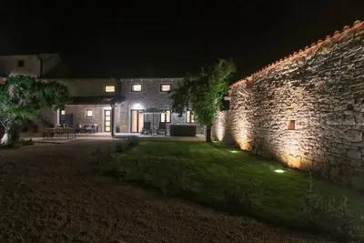 Image de Cool traditional villa in Central Istria with whirlpool and modern interior