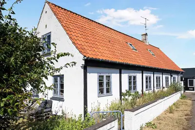 Image de Charming house near the sea