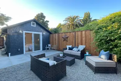 Image de Romantic & Private Cottage for Two!