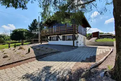 Image de Chalet 'Le Chandeley' avec terrasse privée, jardin privé et Wi-Fi