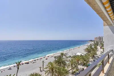 Image de Appartement 'Apartamento El Rompeolas' avec vue sur la mer, Wi-Fi et climatisation