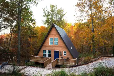 Image de A-Frame Cabin | Hot Tub | Bluff Views | Rrg