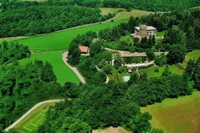 Image de Remodeled historical cottage in farmhouse between Tuscany and Umbria