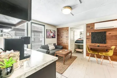 Image de Tribeca: So Fun! Walk to A&M, Comfy King Beds