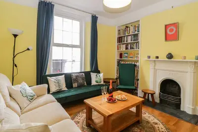 Image de 27 Exeter Street, pet friendly, with a garden in Teignmouth