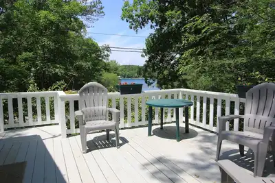 Image de 2 John Ewer Rd - Cozy cottage near Peters Pond w. water view & A/C