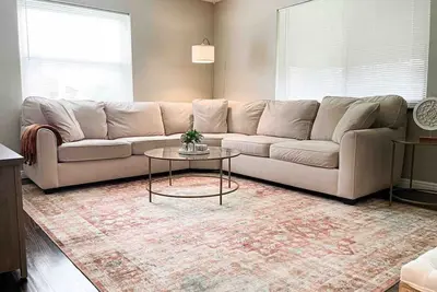 * Relaxing 3 bedroom with 2 TVs *