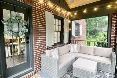 Image de Cottage by the Square