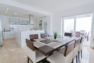 Image de FullGrandHouse 6br, 9bed, 5. 5bath - CiudadDelMar