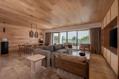 Image de Cancun 1 Bd luxury apartment with private beach