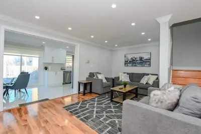 Image de Cozy&Spacious Retreat in the Heart of Mississauga