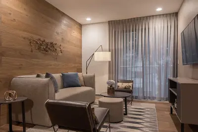 Image de Condesa- Spacious Apt Live/Work 2br 2ba *5pax*