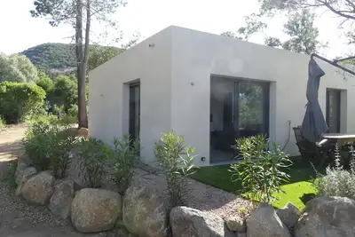 Image de Petite maison de charme T2 piscine (possibilité T3 2e annonce) 55m2 Corse du sud