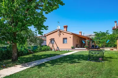 Image de Superbe maison de 2 chambres à Zeliski