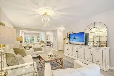 Image de Newly Renovated Townhouse close to Daniel Island