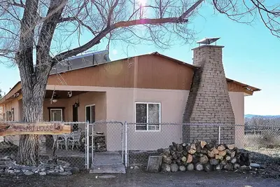 Image de Historic Adobe House nestled in the trees near the Gila River. Privacy galore!