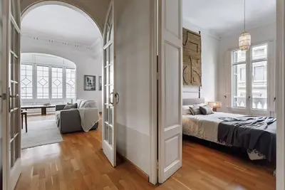 Image de Vico - 4 bedrooms and office in Eixample Dreta
