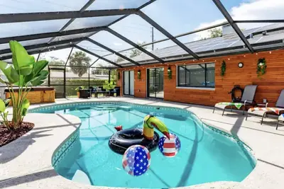 Image de The Pelican/ Pool/ Hot tub/ Game room