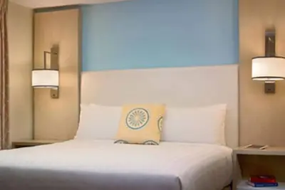 Ultimate Atlanta Experience! 3 Spacious Units, Free Breakfast, Full Kitchen!