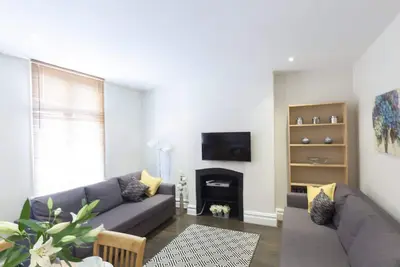 Image de Find Tranquility at this available Cosy 2bed Apt