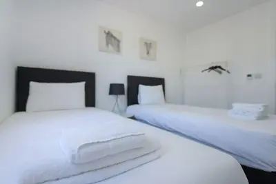 Image de Idyllic 2bed City Home, Low Carbon, Parking